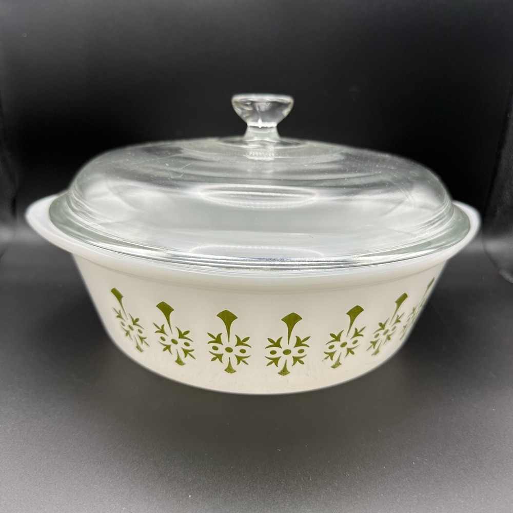 Vintage Mid Century Modern Glasbake Milk Glass Green Pinwheel 2QT Casserole/Lid